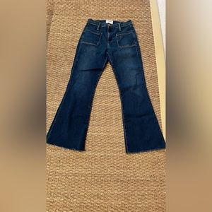 Frame Jeans. Le Bardot crop flare Leg w/raw hem. Size 25. Excellent condition